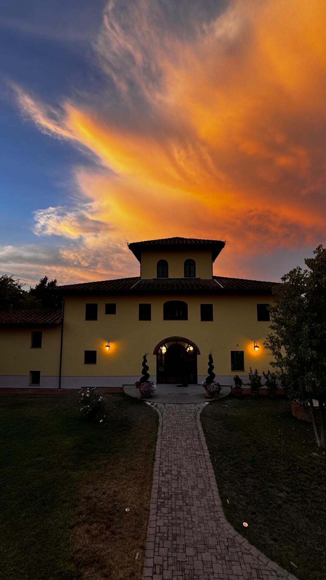 Agriturismo Cascina Cipressa San Romano  Ngoại thất bức ảnh